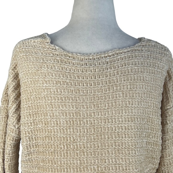 ALYA CHENILLE STYLE PULL OVER SCOOP NECK SWEATER - Picture 4 of 12